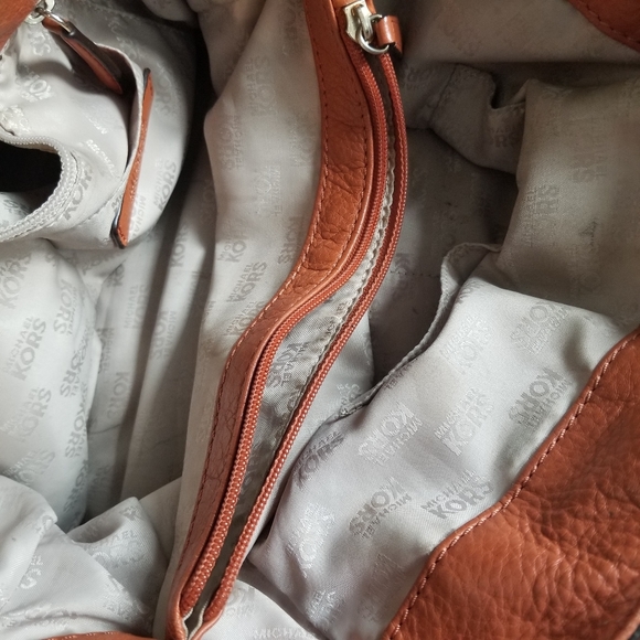 Michael Kors Hamilton in Terracotta - Picture 5 of 16